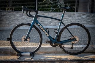 Trek '22 Domane SL6 (plus Ultegra Di2)