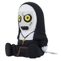 The Nun Collectible Vinyl Figure / Fan Shop and Merchandise