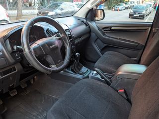 Isuzu D-Max 2013-thumb-8