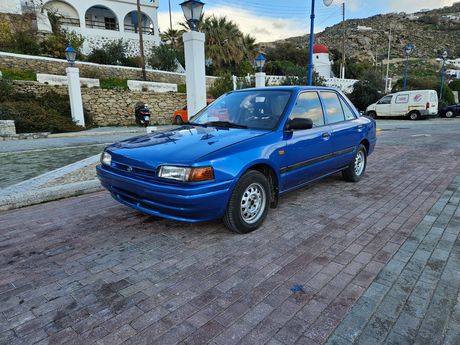 Mazda 323 '92