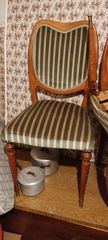 Παλιές καρέκλες 