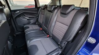Ford Kuga 2015-thumb-10