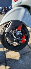 Vespa Primavera 150 3V 2018 Carbon Edition-USB-thumb-4