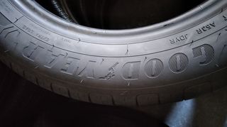 4 TMX 215/55/17 GOOD YEAR EFFICIENT GRIP PERFORMANCE-thumb-2