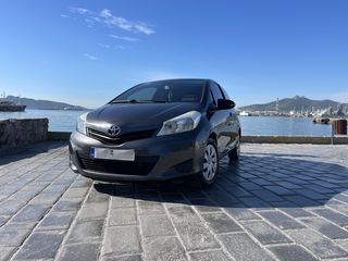 Toyota '13 YARIS