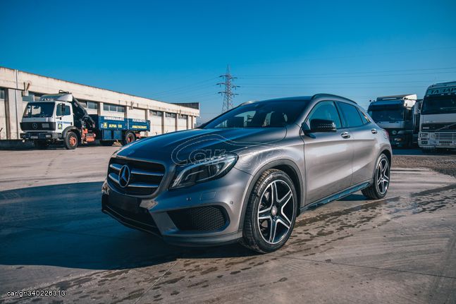 Mercedes-Benz GLA 180 '16 7G-DCT