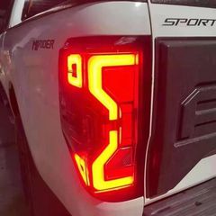 Ford Ranger (T6) 2012-2016 Οπίσθια Φανάρια LED (Zag)