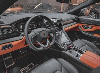 Lamborghini Urus 2021-thumb-10