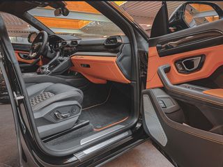 Lamborghini Urus 2021-thumb-15