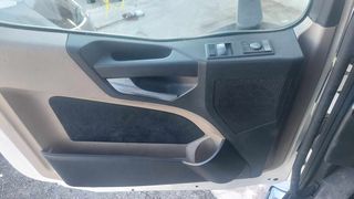 Mercedes-Benz 2017-thumb-9