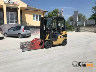 CAT '04 1500 kg 3.300 mm