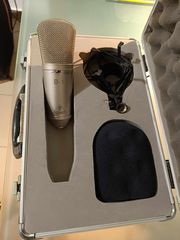 Behringer Πυκνωτικό Μικρόφωνο XLR B-1 Τοποθέτηση Shock Mounted/Clip On Φωνής σε Χρυσό Χρώμα