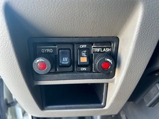 Καλαθοφόρα Nissan 2009 CABSTAR-thumb-48