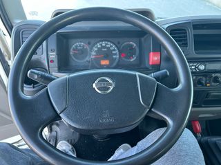 Καλαθοφόρα Nissan 2009 CABSTAR-thumb-50