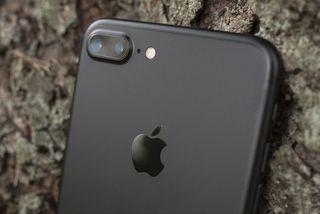 Apple iPhone 7 Plus-thumb-3