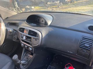 Hyundai Matrix 2005-thumb-3