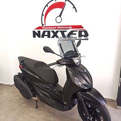 Piaggio Beverly 400 '24 Hpe DEEP BLACK SPECIAL EDITION