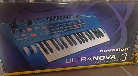 Αρμόνιο Synthesizer Novation Ultranova. Συνθεσάιζερ επαγγελματικός Vocoder 