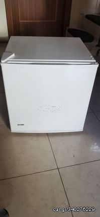 Ψυγείο Fairline MB50 σε άριστη κατάσταση