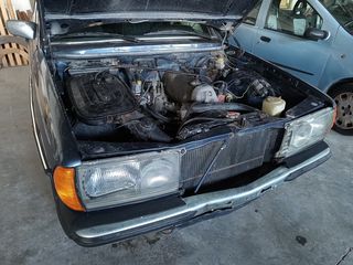 Mercedes-Benz 230 1980 W123-thumb-13