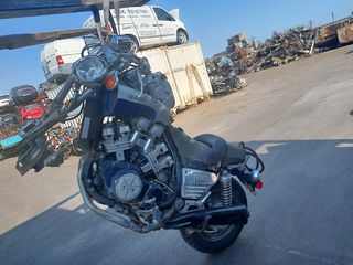 YAMAHA VMAX 1200-thumb-1