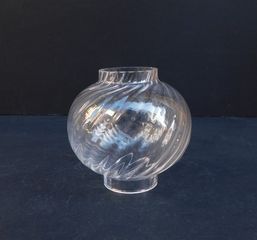 Λαμπόγυαλο, διάμετρος βάσης 5,6 cm.