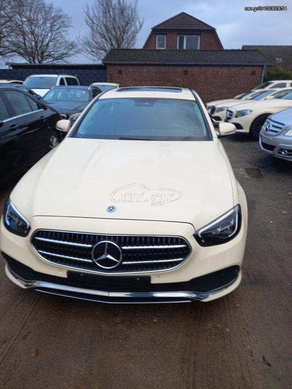 Mercedes-Benz E 220 2021 Avantgarde 9G-TRONIC