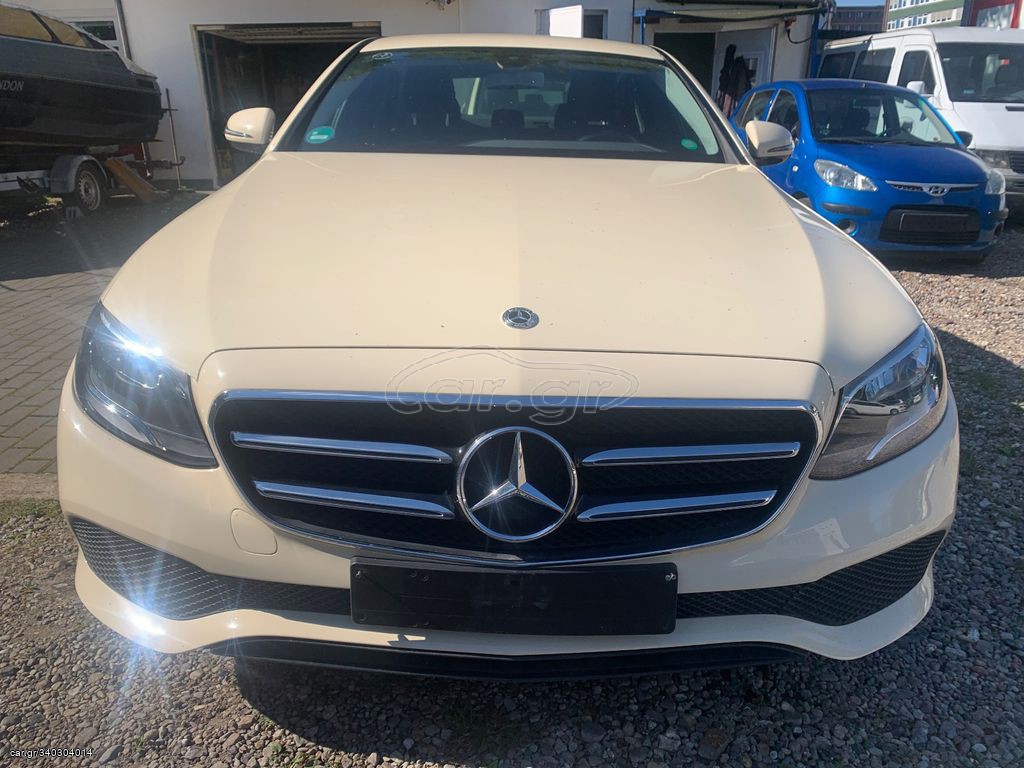 Mercedes-Benz E 220 2019 Avantgarde 9G-TRONIC