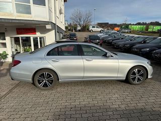 Mercedes-Benz E 200 2019 Avantgarde 9G-TRONIC-thumb-2