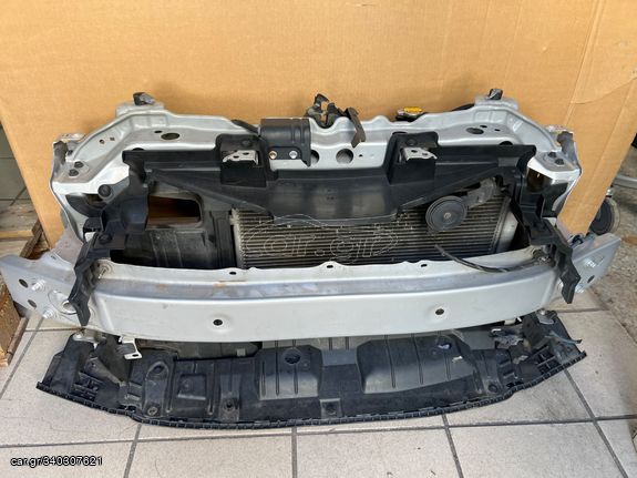 Μετώπη Τραβερσα Φανοστάτης εμπρός Toyota Yaris 11-17 1.0