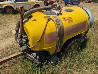 Tractor τουρμπίνες - νεφελοψεκαστήρες '05 1100 λιτρα ρυμουλκούμενη 
