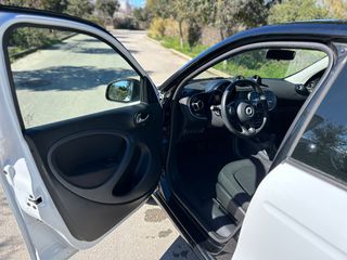 Smart ForFour 2017 Smart ForFour Passion automatic 1000cc-thumb-24