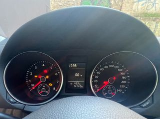 Volkswagen Golf 2012-thumb-3