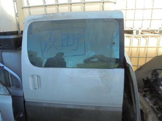 Πόρτα Αριστερή Συρόμενη Με Τζάμι για TOYOTA HI-ACE (2005-) QUANTUM *Γ* | Kiparissis - The King Of Parts