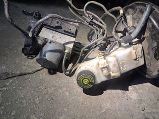 Toyota auris ABS-thumb-1