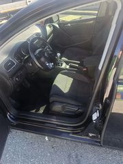 Volkswagen Golf 2011-thumb-9