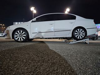 Volkswagen Passat '10 "R LINE" 1.4TSI BMT ΔΕΡΜΑ - ΟΘΟΝΗ/NAVI!!!! 