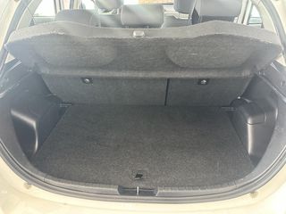 Toyota Yaris 2019 1.5 Hybrid Comfort-thumb-8