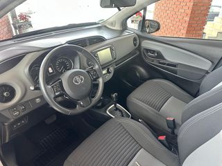 Toyota Yaris 2019 1.5 Hybrid Comfort-thumb-4