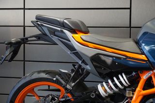 KTM 390 Duke 2024 Δώρο το Quickshifter !-thumb-4