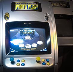 Photoplay touch + arcade cabinet dual boot μοναδικό στον κόσμο