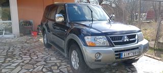 Mitsubishi Pajero '02