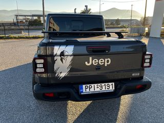Jeep Gladiator 2024 OVERLAND-thumb-8