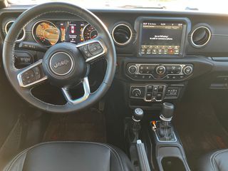 Jeep Gladiator 2024 OVERLAND-thumb-13