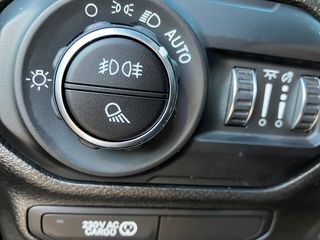 Jeep Gladiator 2024 OVERLAND-thumb-22