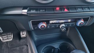 Audi A3 2020 S-line Limousine S-tronic guattro..270ps-thumb-23