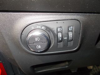 Opel Corsa 2018-thumb-14