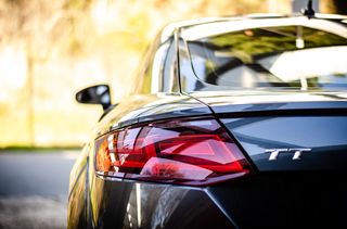 Audi TT 2017 Coupé 1.8 S-Line S-Tronic-thumb-10