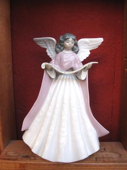 Lladro πορσελάνινος άγγελος