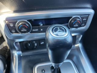 Mercedes-Benz X 350 2019-thumb-21